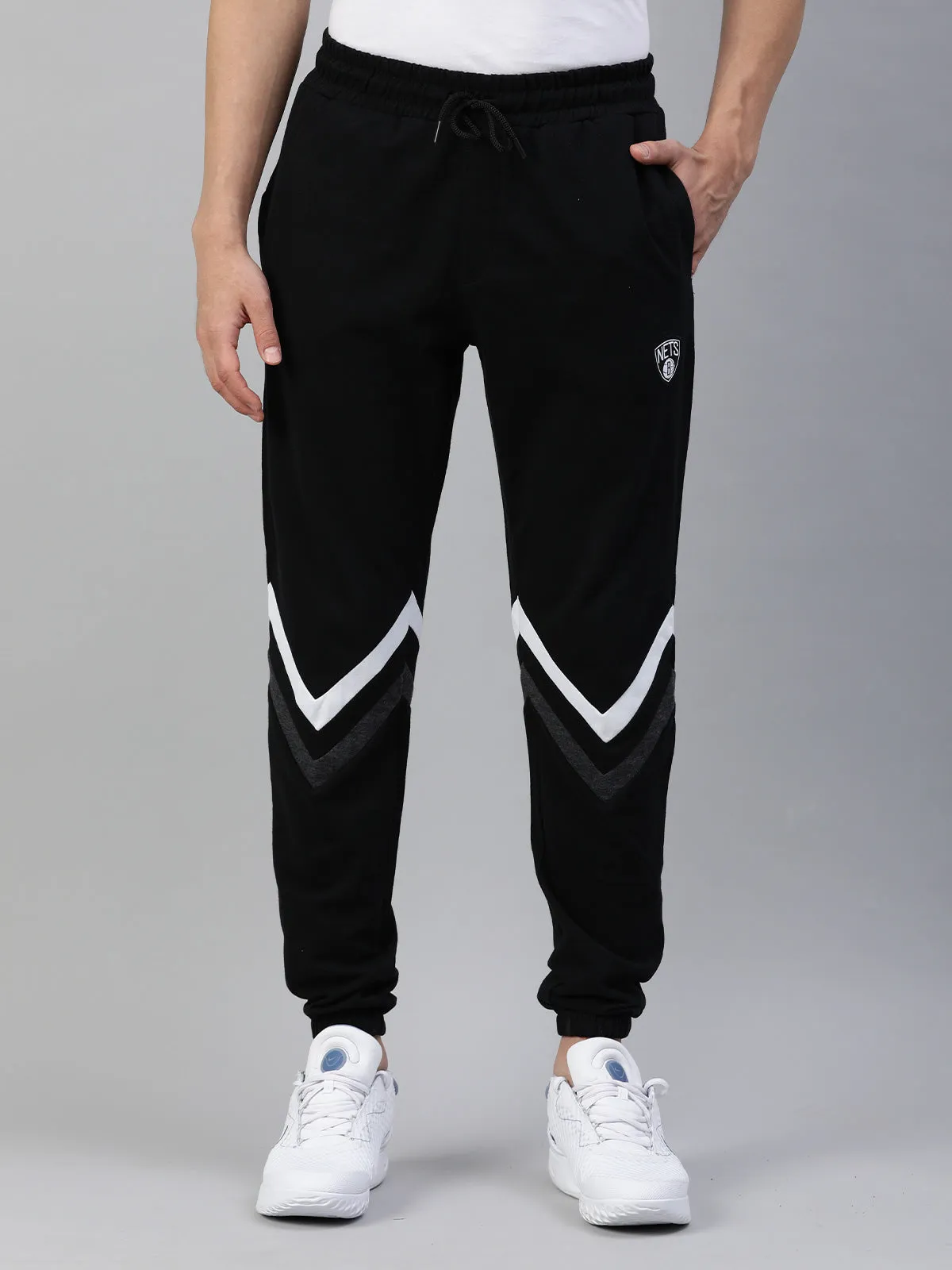 Brooklyn Nets: Contrast Stripe Joggers - Black