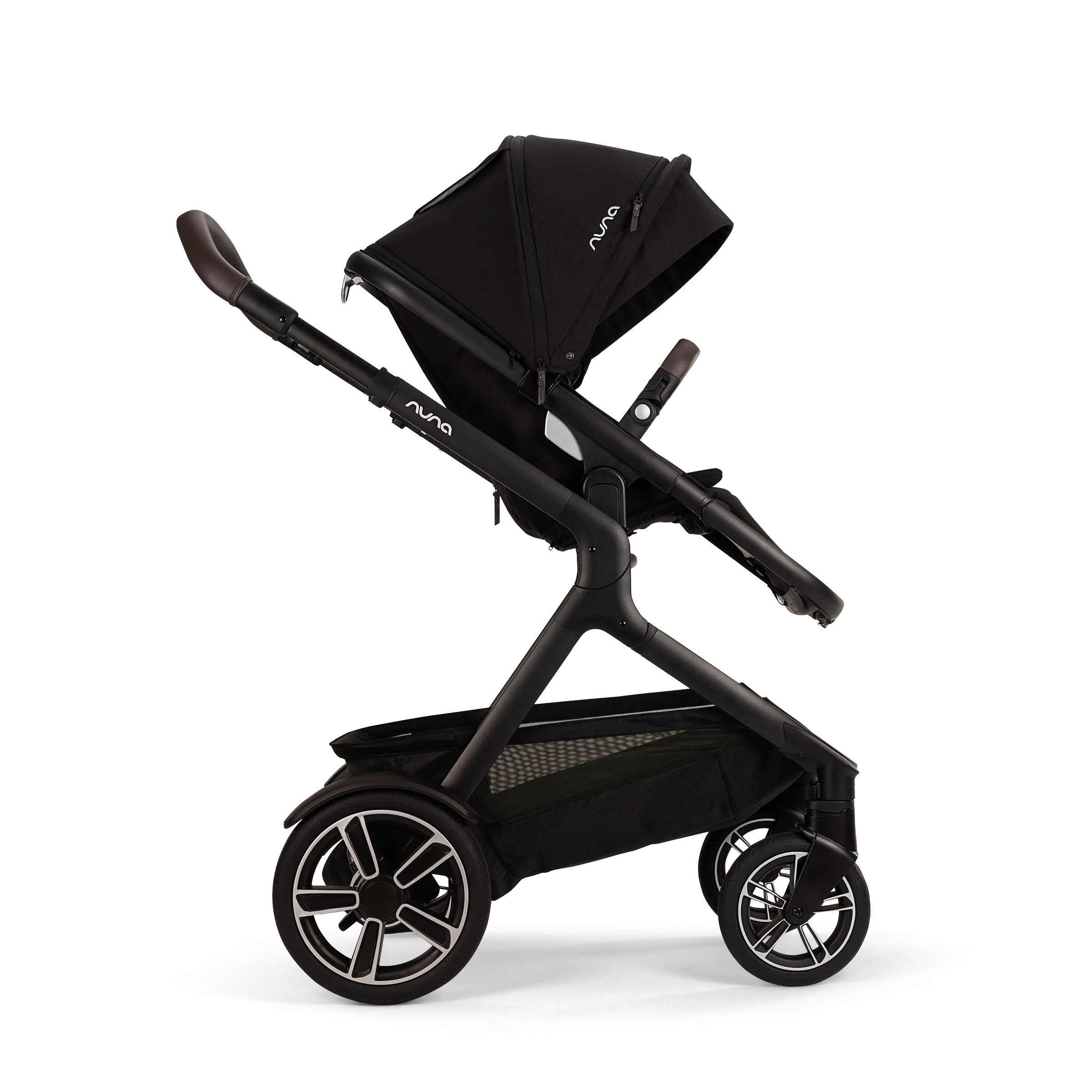 DEMI NEXT WITH CARRYCOT