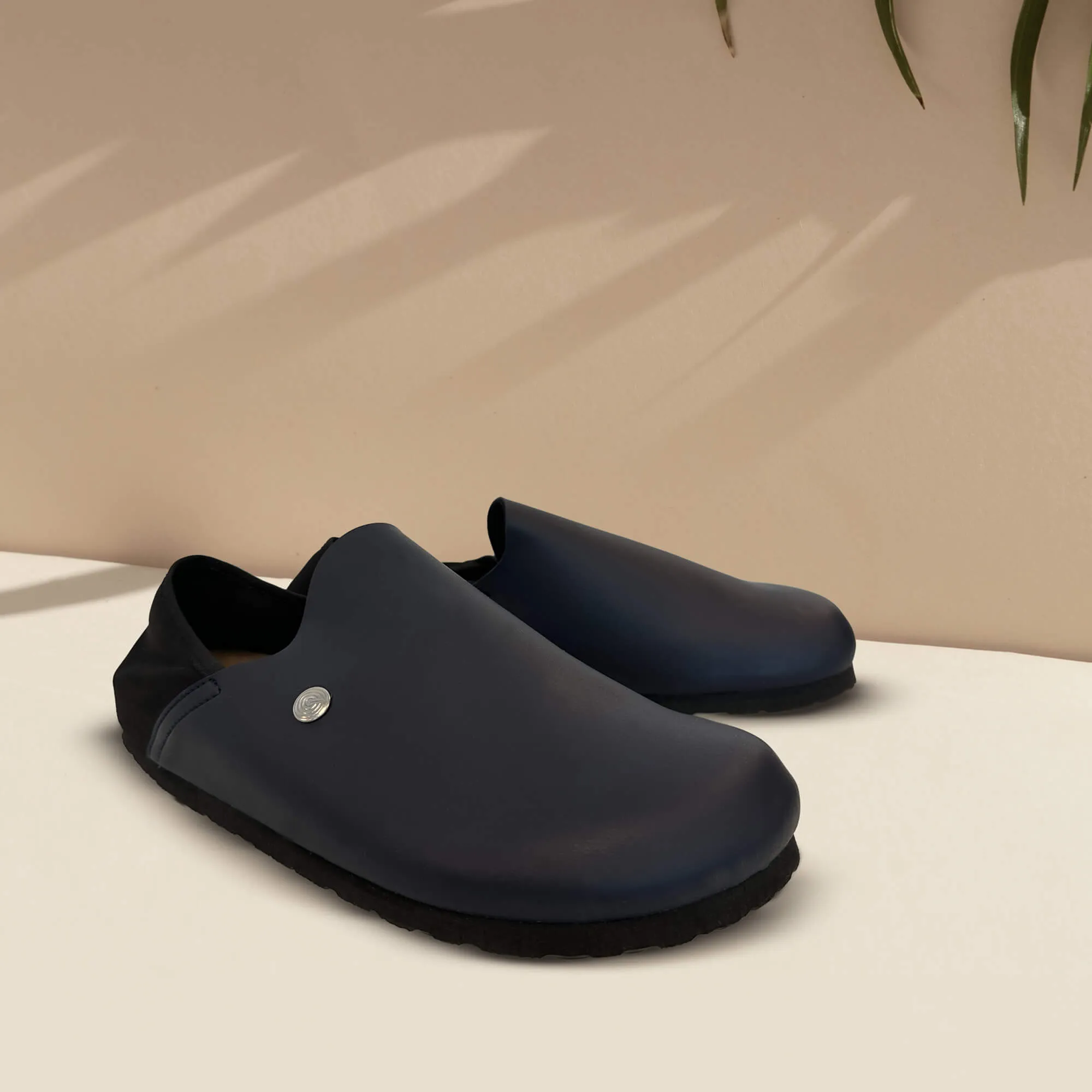 Kipnuk Black Leather Slip On