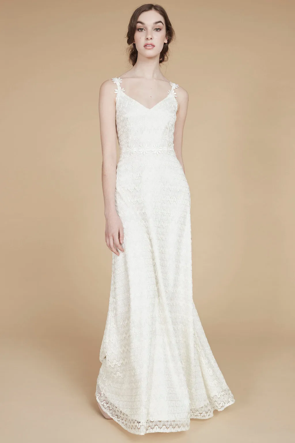L'été Indien | Knit Daisy Lace Wedding Gown