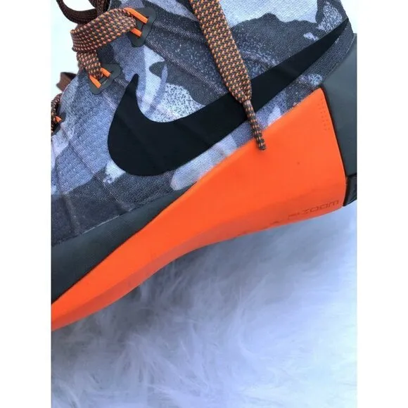 Nike Hyperdunk 2015 Team Basketball Shoe Size 6Y