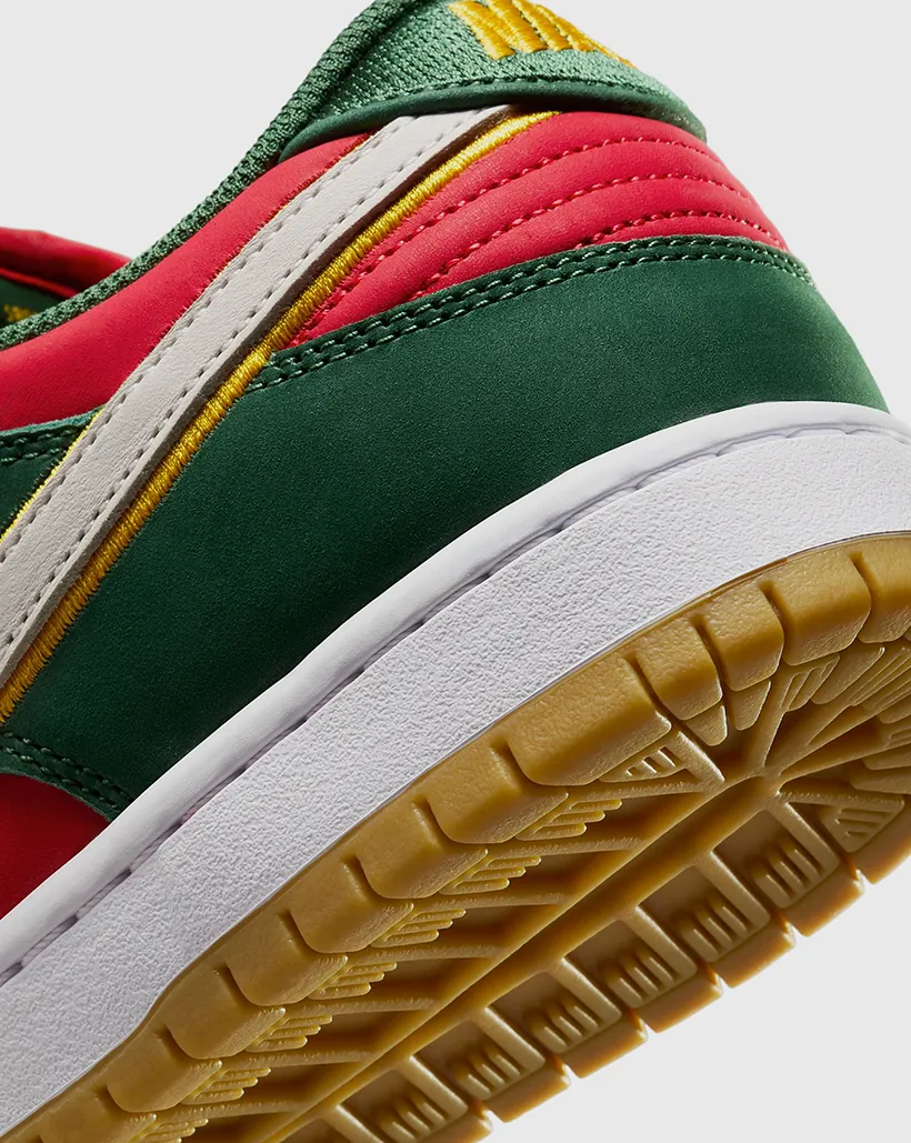 Nike SB Dunk Low Pro ‘Seattle Supersonics’ Shoe