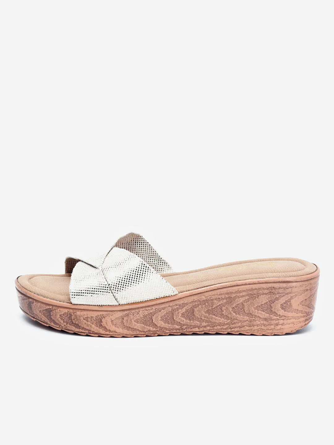 Priana Wedges