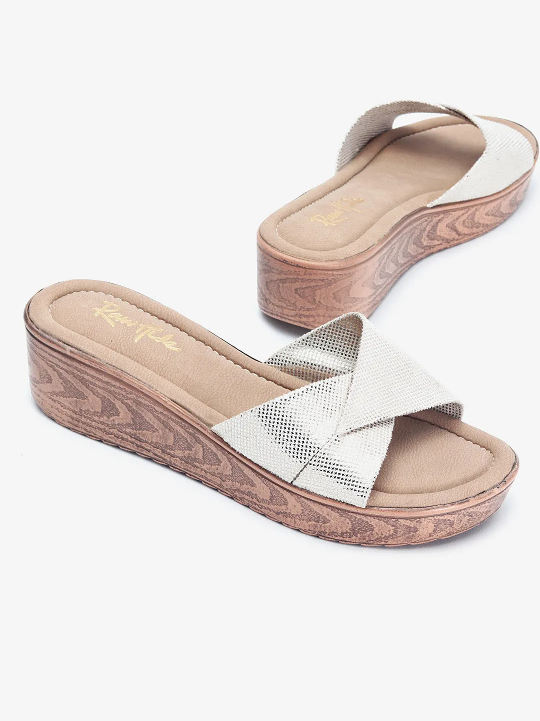 Priana Wedges