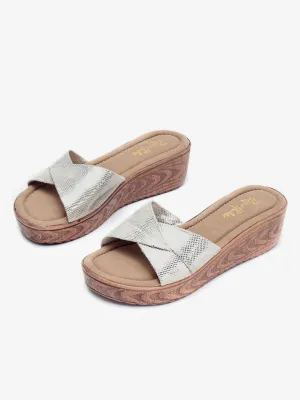 Priana Wedges