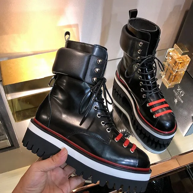 Woman Leather Ankle Boots Med Platform Metal Decor Martin boots Lace-Up botas mujer Woman
