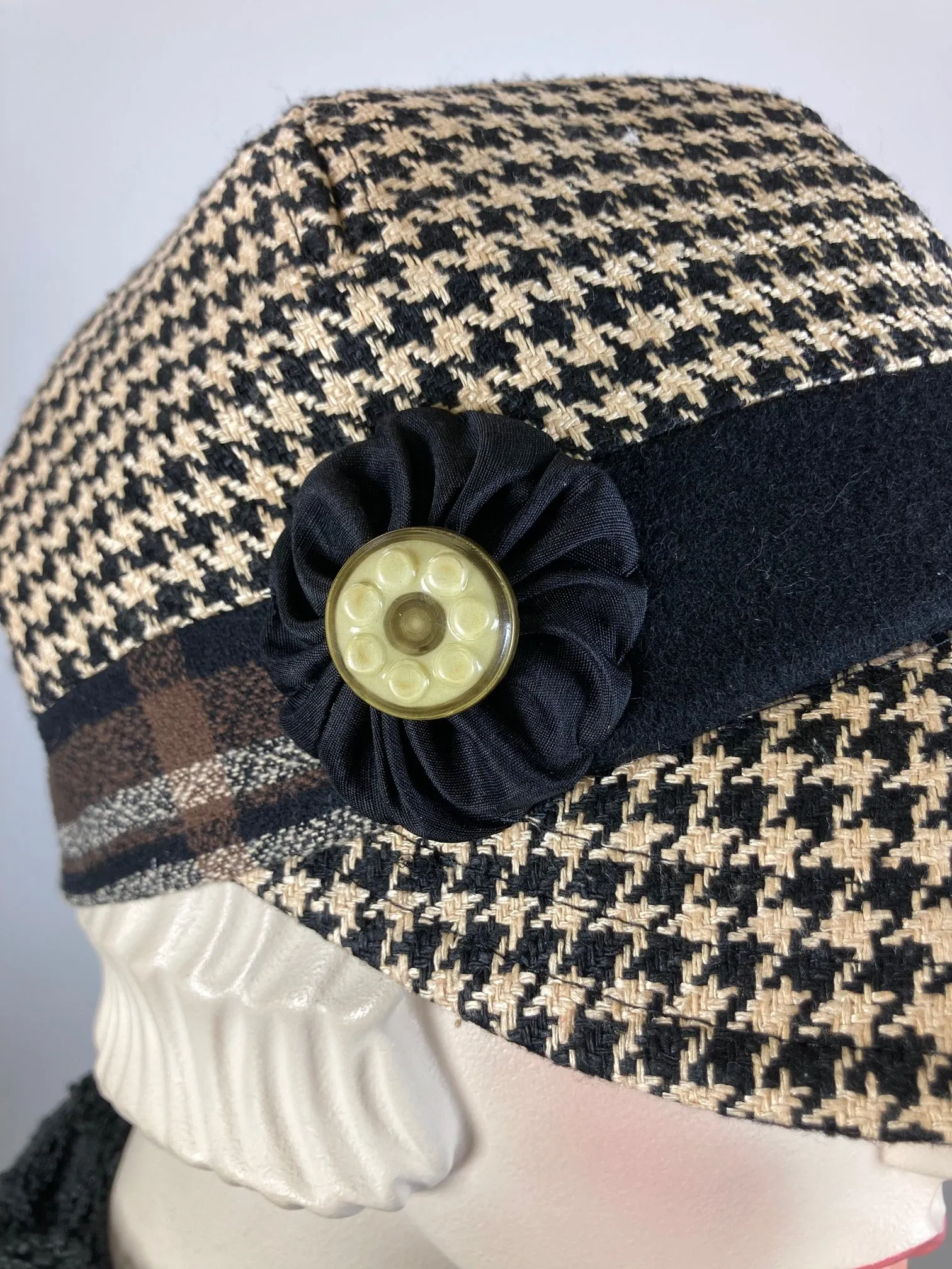Women's winter hat baseball style. Newsboy hat Black, Ivory, Brown. Casual hat ladies. Warm comfy hat. Fabric travel hat. Ladies soft hat.