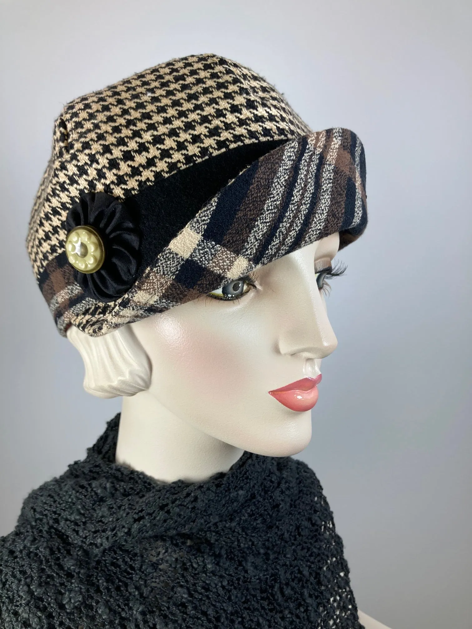 Women's winter hat baseball style. Newsboy hat Black, Ivory, Brown. Casual hat ladies. Warm comfy hat. Fabric travel hat. Ladies soft hat.